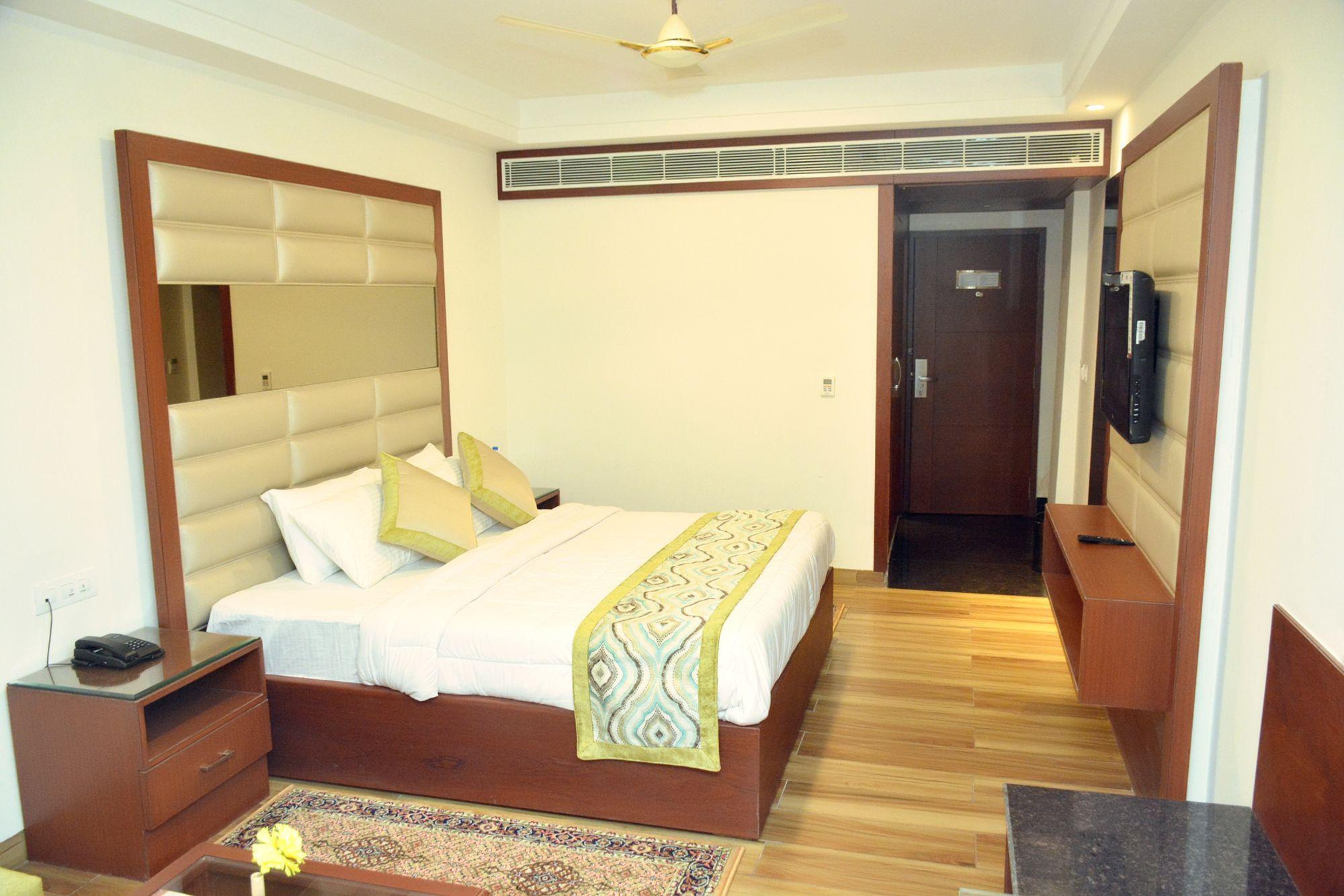 Hotel Ambica Katra Katra  Exterior photo